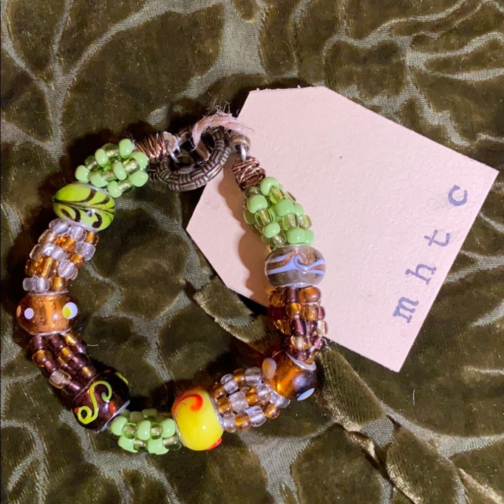 9 inch handmade glass beaded bracelet